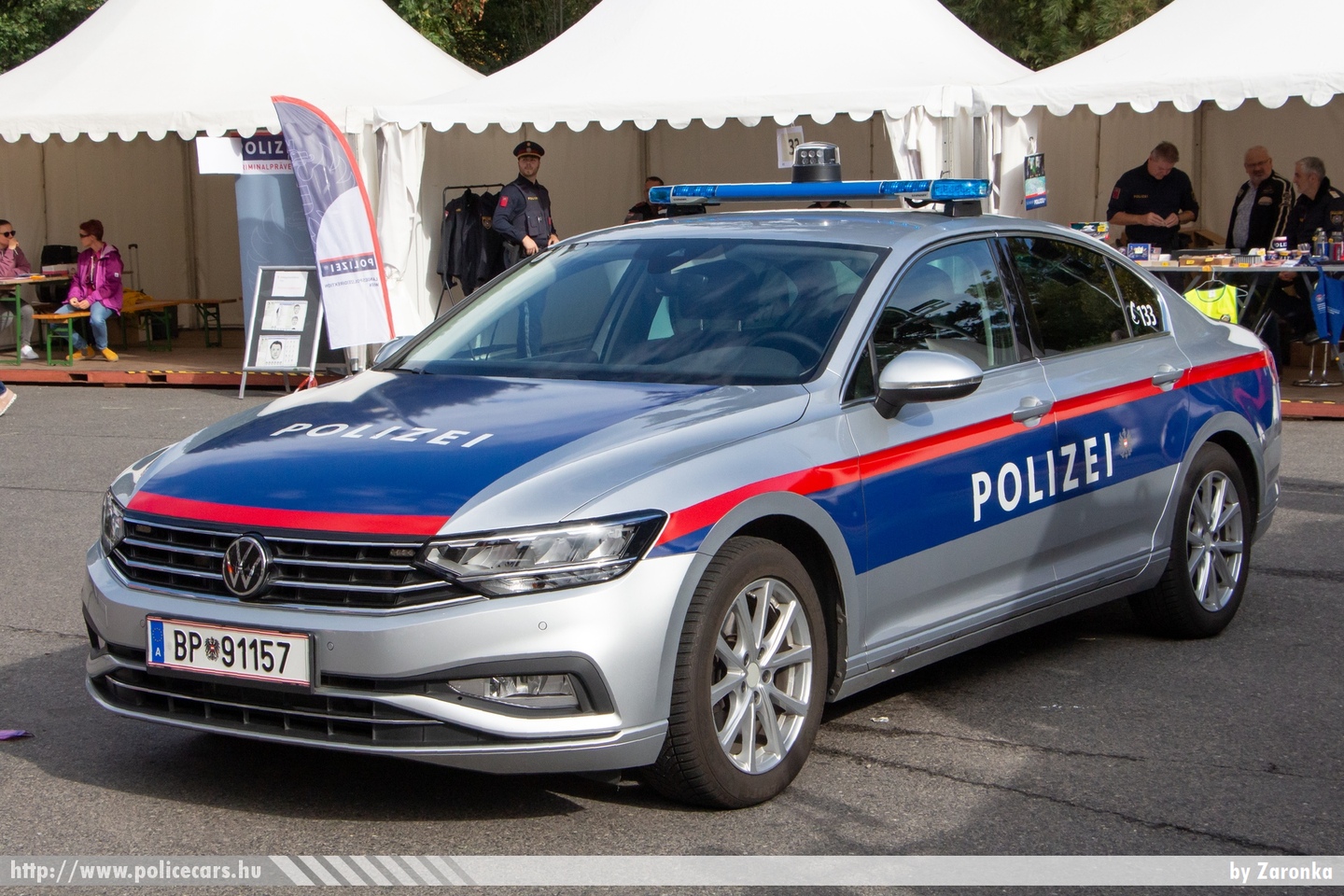 Volkswagen Passat, fotó: Zaronka
Keywords: osztrák Ausztria rendőr rendőrautó rendőrség police policecar Austria austrian