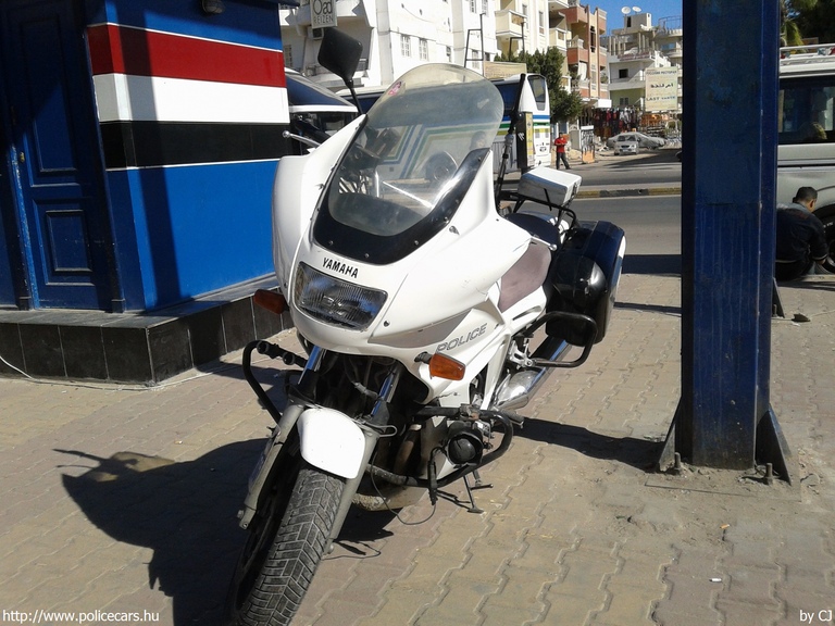 Yamaha XJ Diversion, fotó: CJ
Keywords: egyiptomi Egyiptom motor rendőr rendőrmotor rendőrség