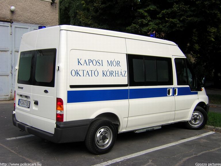 Ford Transit, Kaposvár, Kaposi Mór Oktató Kórház, fotó: Gzozzo pictures
Keywords: mentő magyar Magyarország mentőautó KGN-190