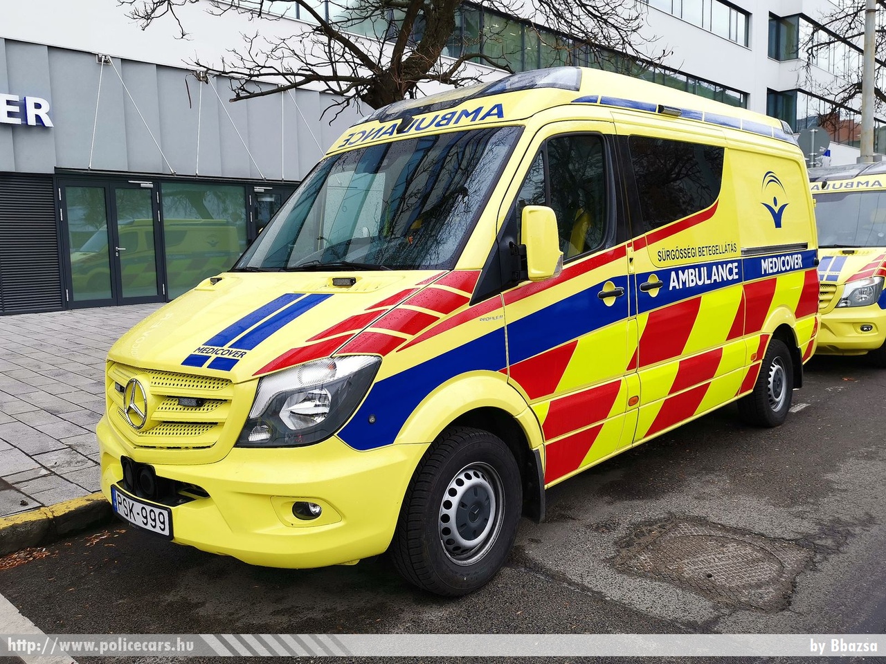 Mercedes Sprinter II facelift, Medicover Zrt., fotó: Bbazsa
Keywords: mentő mentőautó magyar Magyarország hungarian Hungary ambulance PSK-999