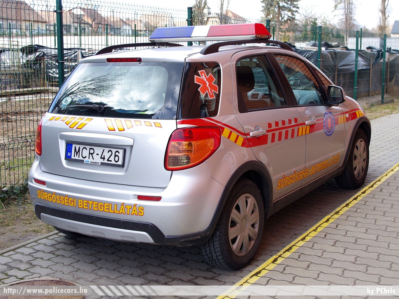 Suzuki SX4, orvosi ügyelet, Kistarcsa, Országos Orvosi Ügyelet Nonprofit Kft., fotó: PChris
Keywords: mentő magyar Magyarország mentőautó ambulance Hungary hungarian MCR-426