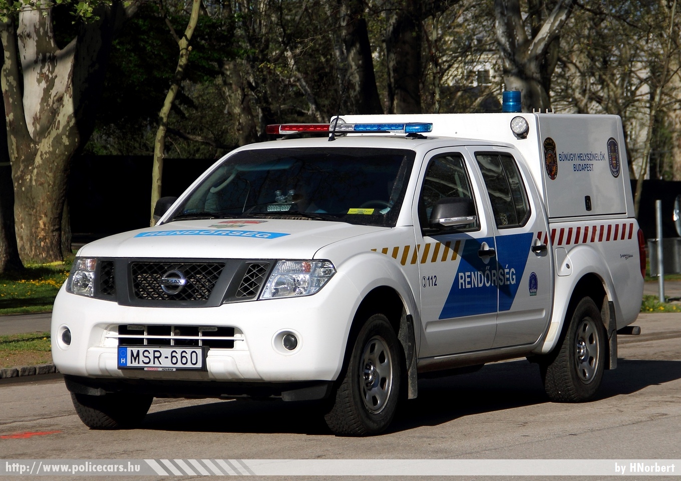 Nissan Navara, fotó: HNorbert
Keywords: magyar Magyarország rendőr rendőrautó rendőrség Hungary hungarian police policecar MSR-660
