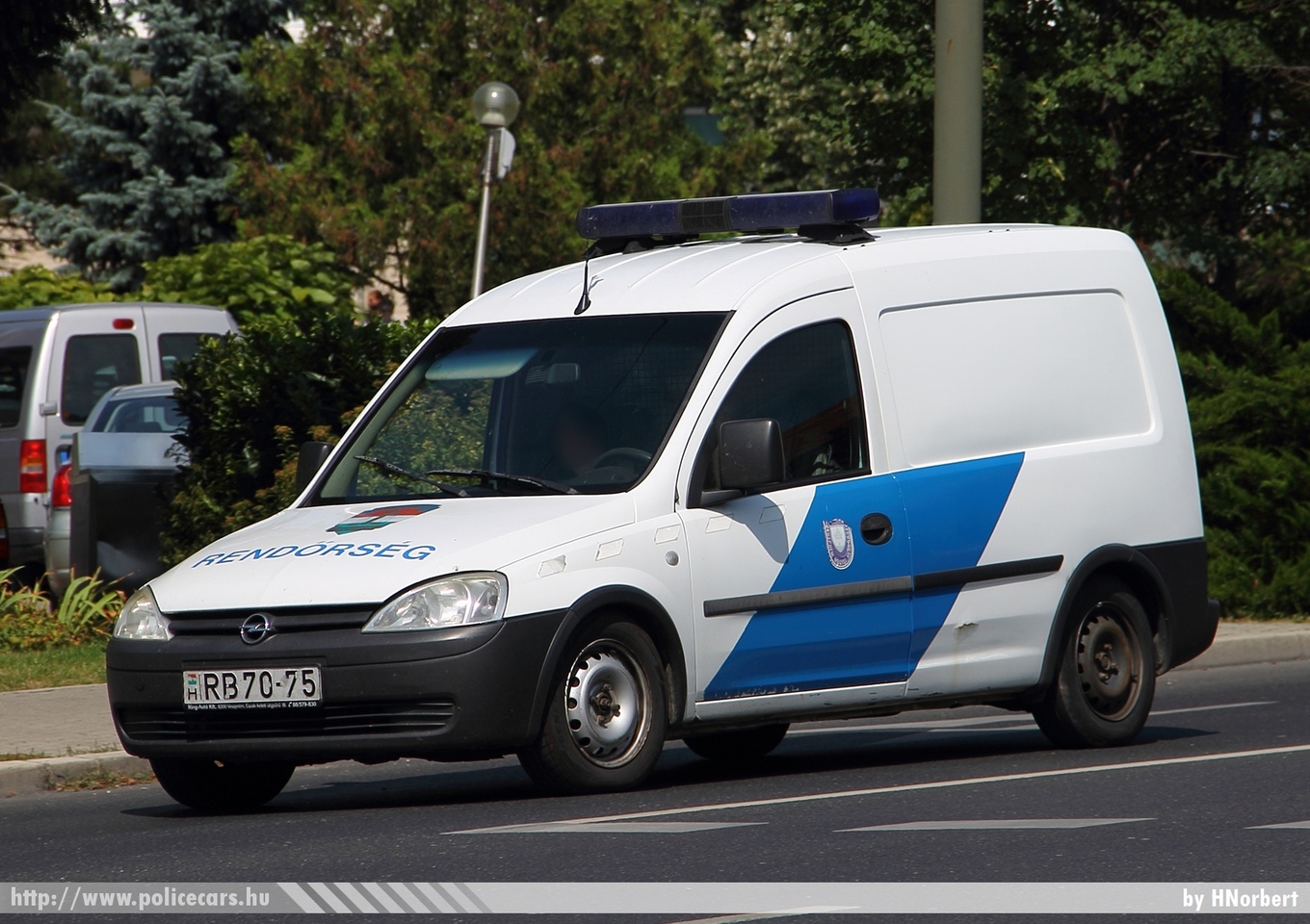 Opel Combo, fotó: HNorbert
Keywords: magyar Magyarország rendőr rendőrautó rendőrség Hungary hungarian police policecar RB70-75