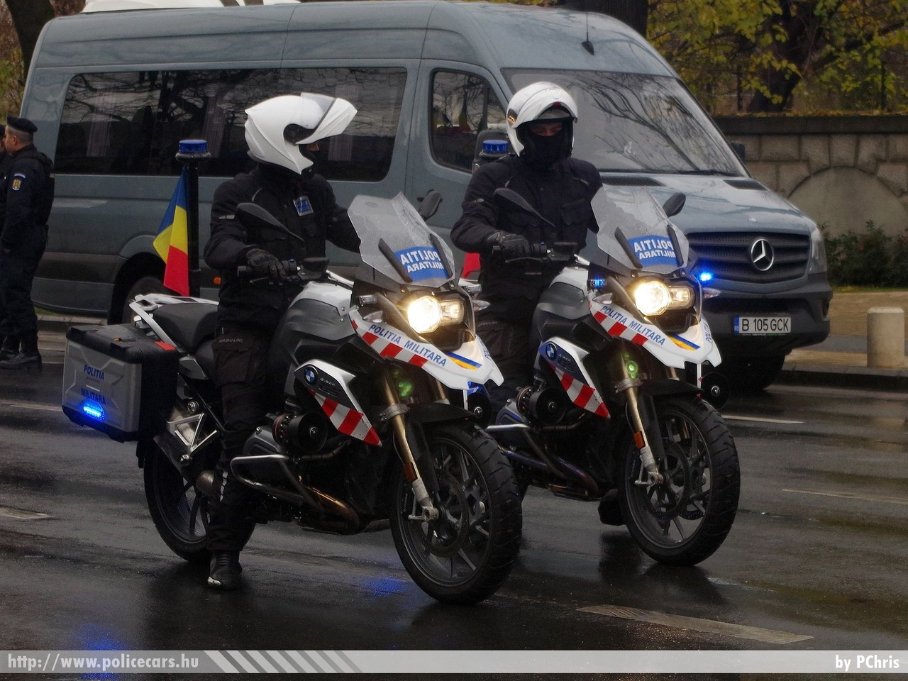 BMW R1200GS, fotó: PChris
Keywords: katonai román Románia rendőr rendőmotor rendőrség Romania military police policecar motor