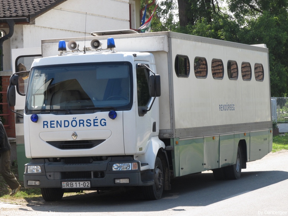 Renault Midlum, fotó: Dancergee
Keywords: rendőrség rendőr rendőrautó magyar Magyarország RB11-02 hungarian Hungary police policecar
