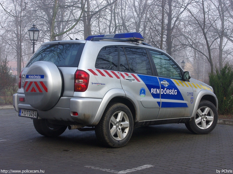 Toyota RAV4, fotó: PChris
Keywords: rendőr rendőrautó rendőrség magyar Magyarország police policecar Hungary hungarian KDT-454