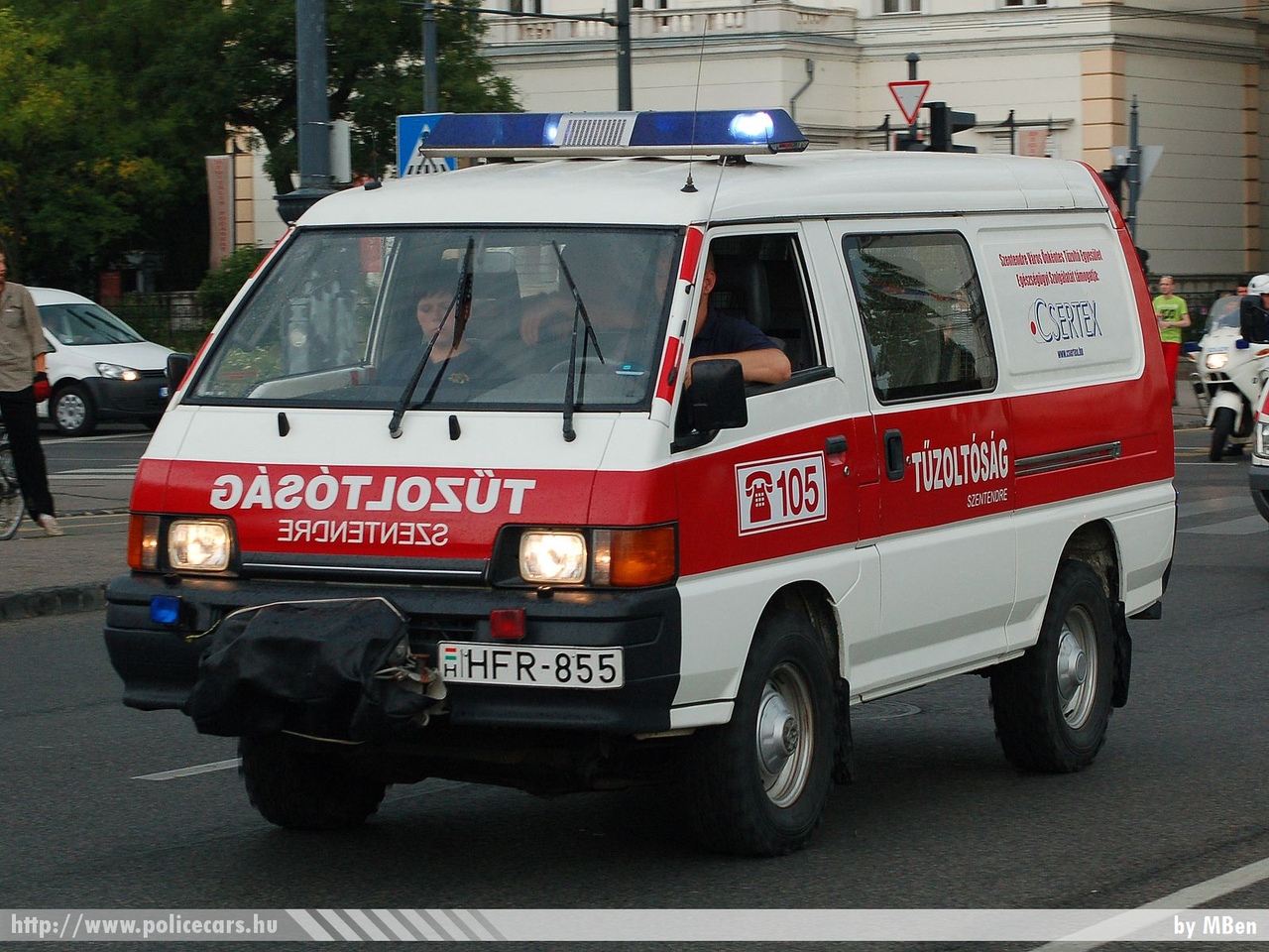 Mitsubishi L300, Szentendre Város Önkéntes Tûzoltó Egyesülete, fotó: MBen
Keywords: tûzoltóautó tûzoltóság tûzoltó magyar Magyarország ÖTE fire firetruck Hungary hungarian HFR-855