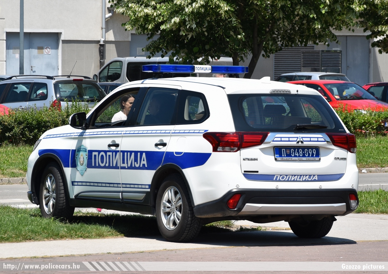 Mitsubishi Outlander, fotó: Gzozzo pictures
Keywords: szerb Szerbia rendőr rendőrautó rendőrség Serbia serbian police policecar