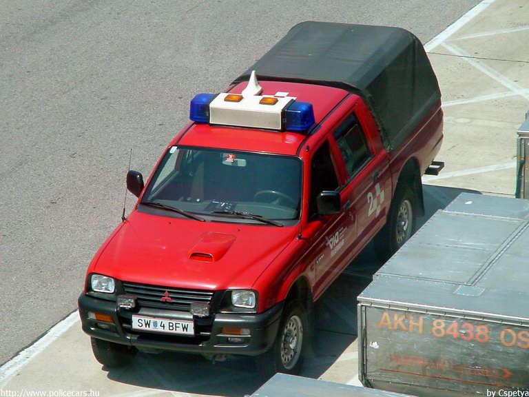 Mitsubishi, fotó: Cspetya
Keywords: Ausztria osztrák tûzoltó tûzoltóautó tûzoltóság