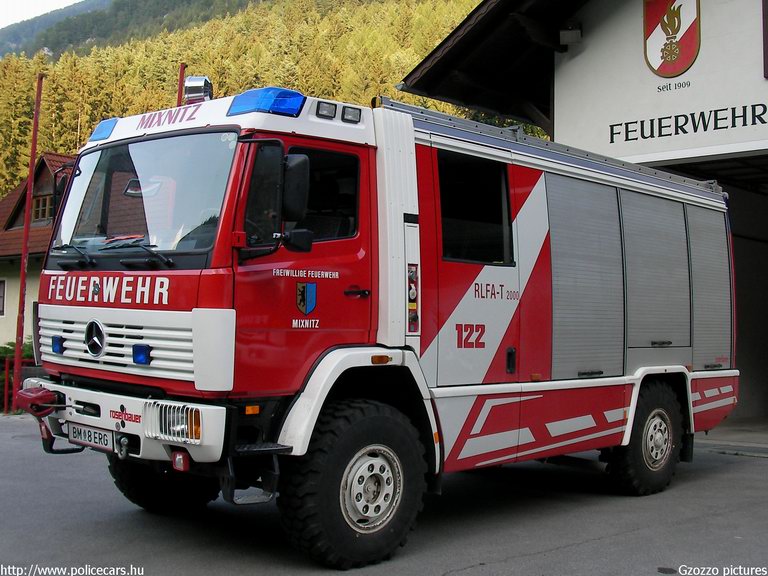Mercedes, fotó: Gzozzo pictures
Keywords: Ausztria osztrák tûzoltó tûzoltóautó tûzoltóság