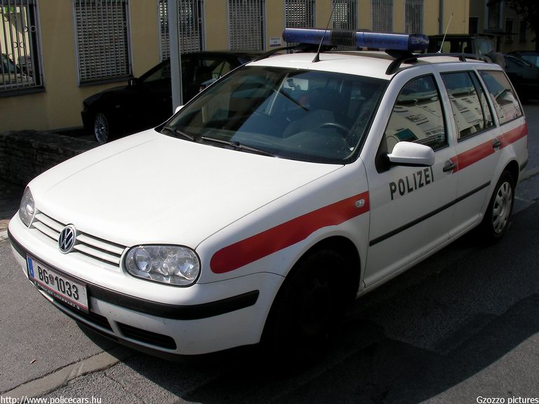 Volkswagen Golf, fotó: Gzozzo pictures
Keywords: Ausztria osztrák rendőr rendőrautó rendőrség police policecar Austria