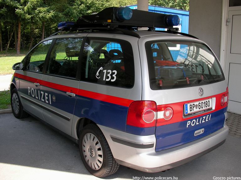 Volkswagen Sharan, fotó: Gzozzo pictures
Keywords: Ausztria osztrák rendőr rendőrautó rendőrség police policecar Austria