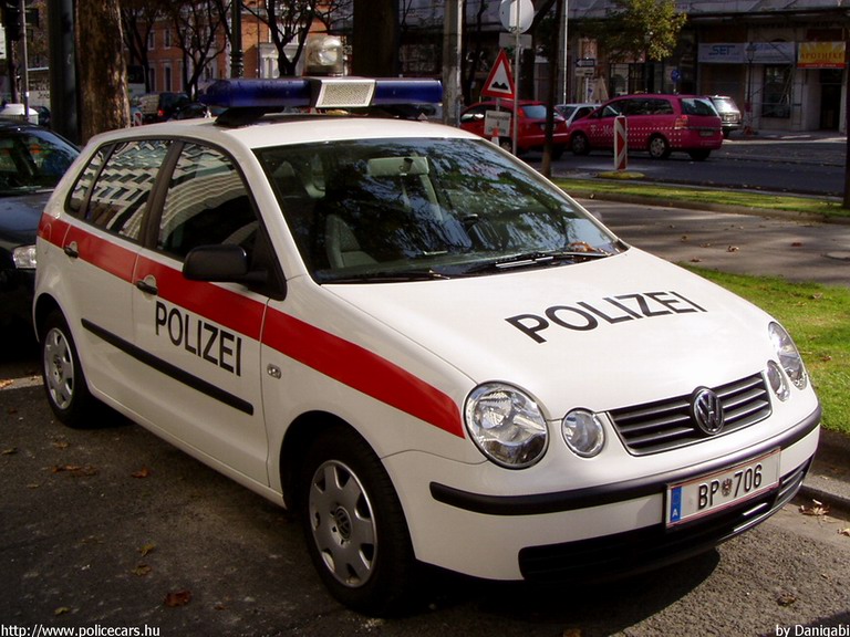 Volkswagen Polo, fotó: Danigabi
Keywords: Ausztria osztrák rendőr rendőrautó rendőrség police policecar Austria