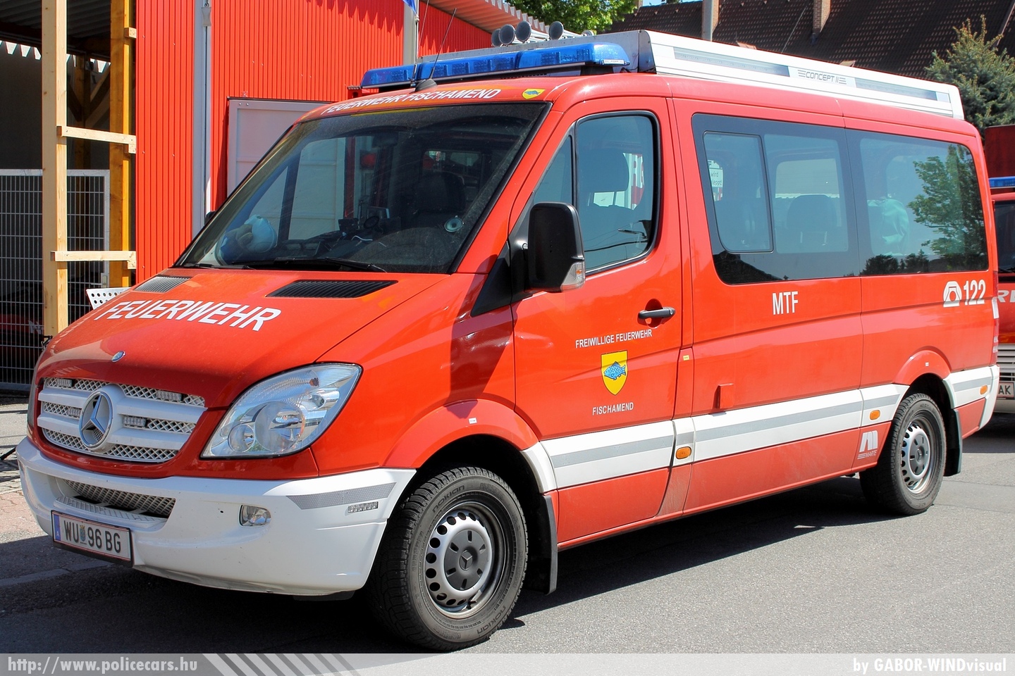Mercedes Sprinter II, Fischamend, fotó: GABOR-WINDvisual
Keywords: osztrák Ausztria tûzoltó tûzoltóautó tûzoltóság fire firetruck Austria