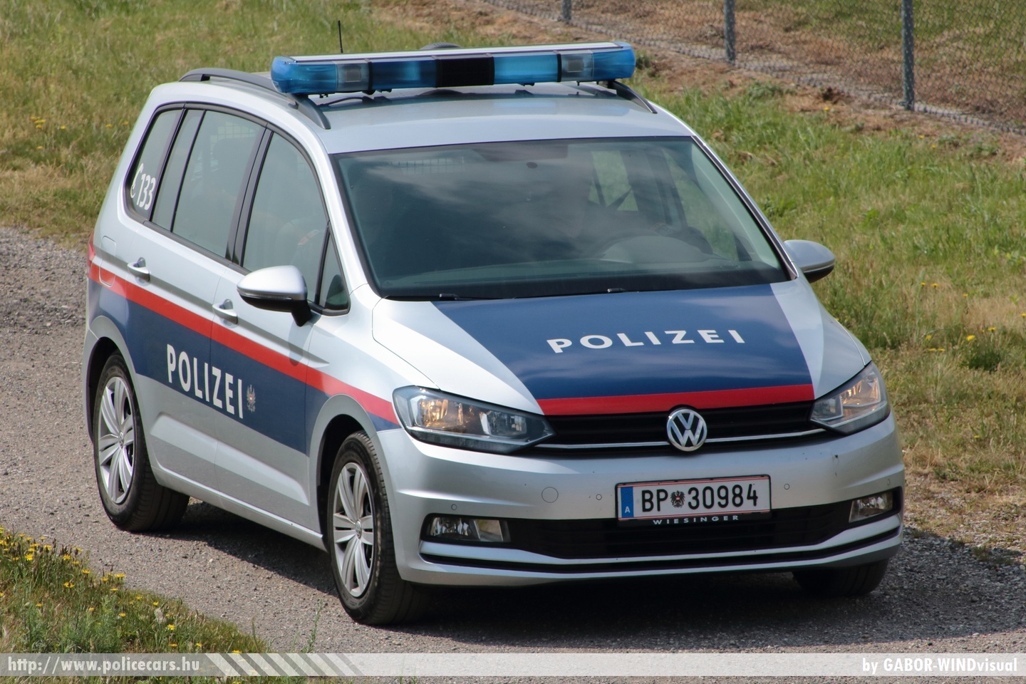 Volkswagen Touran, fotó: GABOR-WINDvisual 
Keywords: osztrák Ausztria rendőr rendőrautó rendőrség police policecar Austria austrian