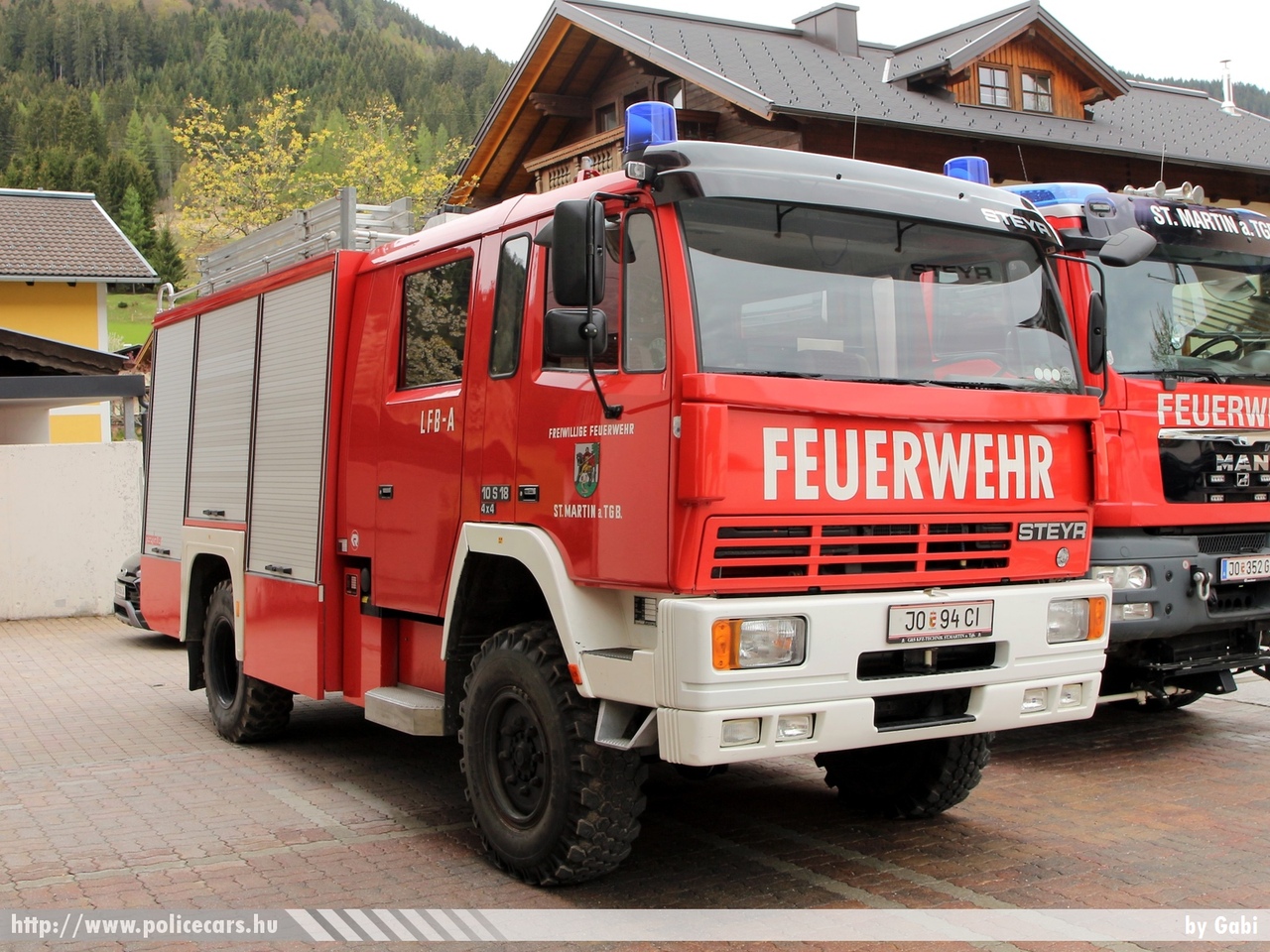 Steyr 10s18, St. Martin, fotó: Gabi
Keywords: osztrák Ausztria tûzoltó tûzoltóautó tûzoltóság fire firetruck Austria