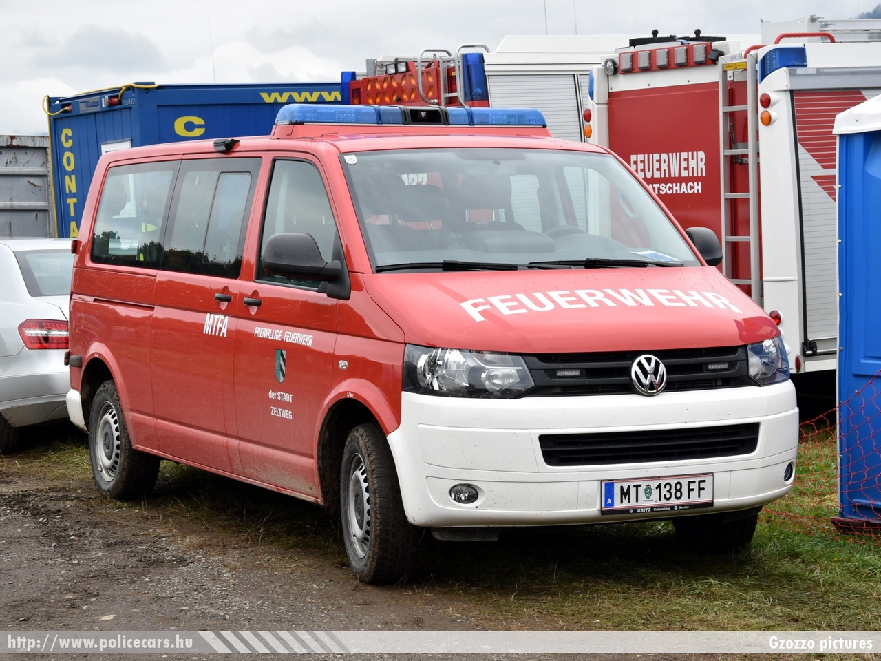 Volkswagen Transporter T5, Zeltweg, fotó: Gzozzo pictures
Keywords: osztrák Ausztria tûzoltó tûzoltóautó tûzoltóság fire firetruck Austria