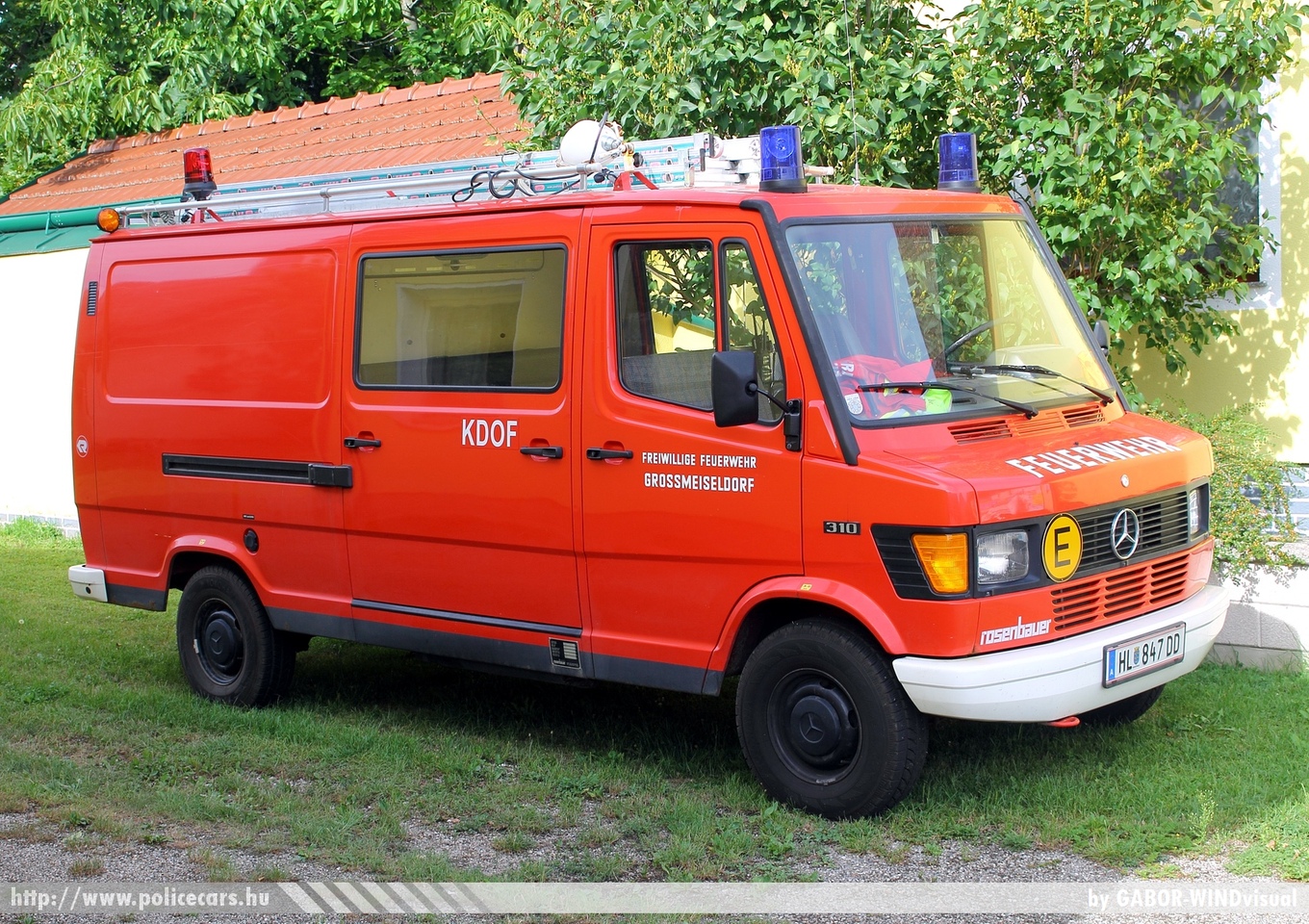 Mercedes 310 KDOF, Freiwillige Feuerwehr Großmeiseldorf, fotó: GABOR-WINDvisual
Keywords: osztrák Ausztria tûzoltó tûzoltóautó tûzoltóság fire firetruck Austria