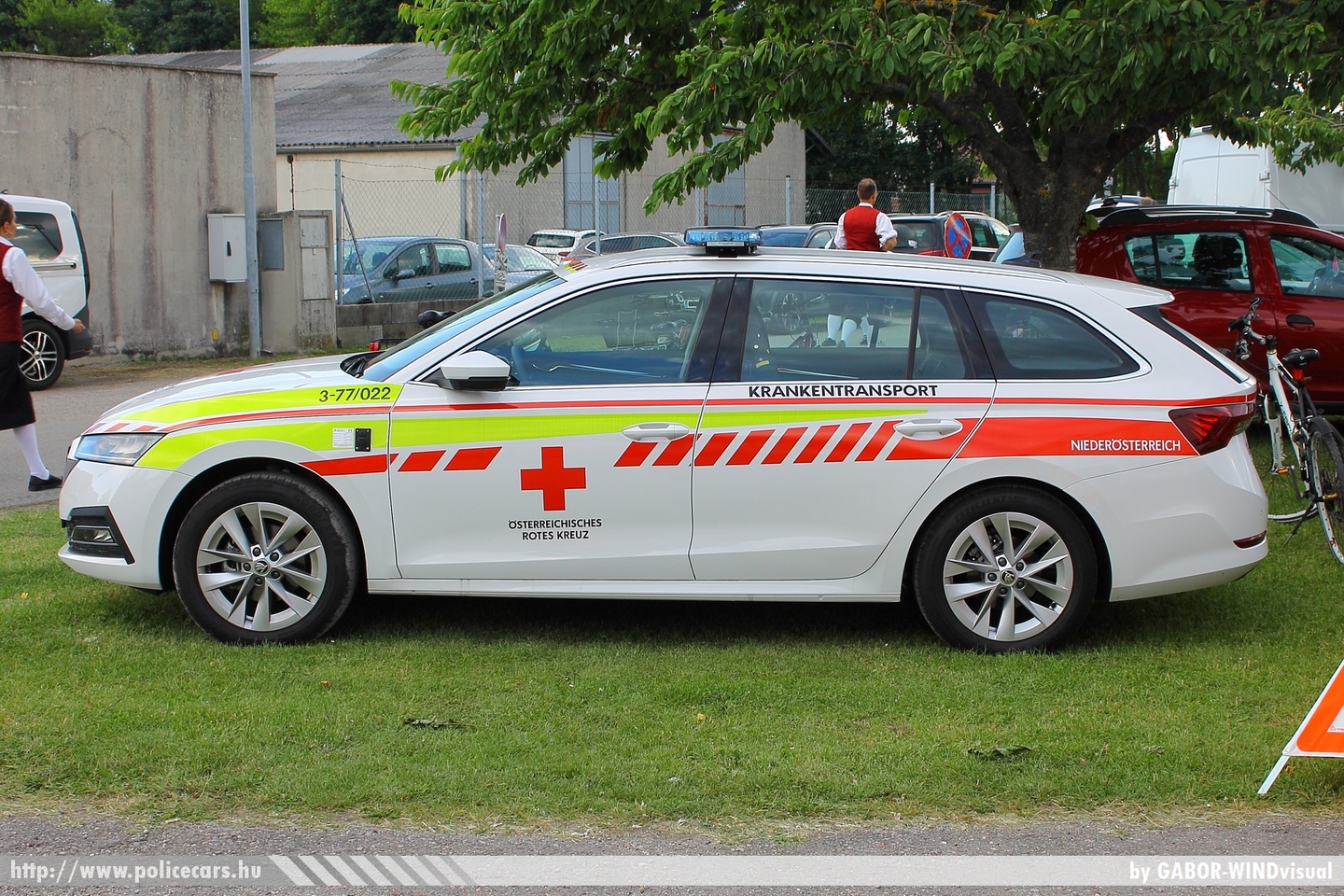 Skoda Octavia IV, Österreichisches Rotes Kreuz Niederösterreich, Krankentransport, fotó: GABOR-WINDvisual
Keywords: osztrák Ausztria mentő mentőautó ambulance austrian Austria
