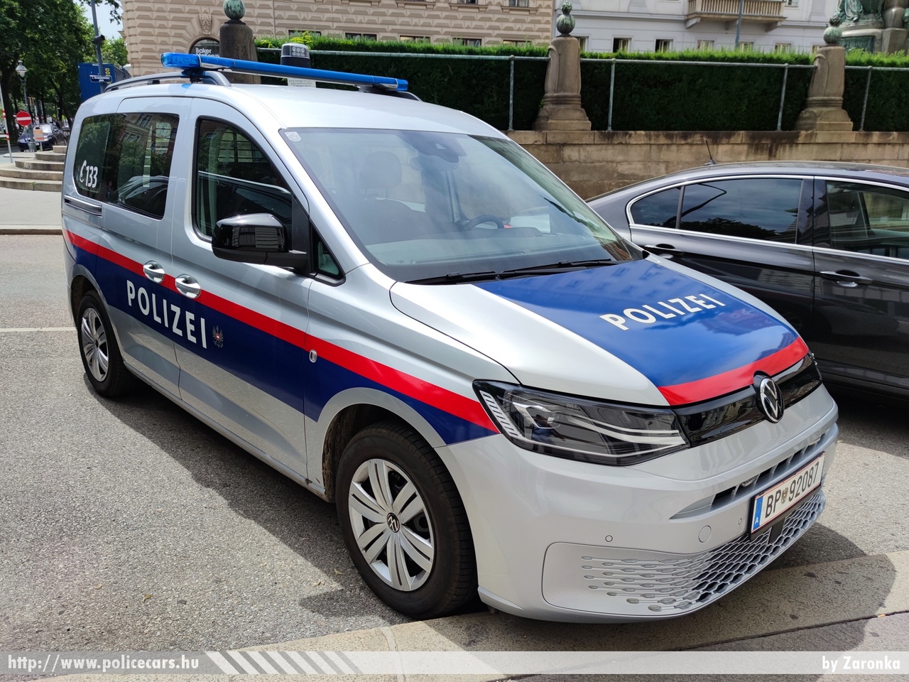 Volkswagen Caddy, fotó: Zaronka
Keywords: osztrák Ausztria rendőr rendőrautó rendőrség police policecar Austria austrian