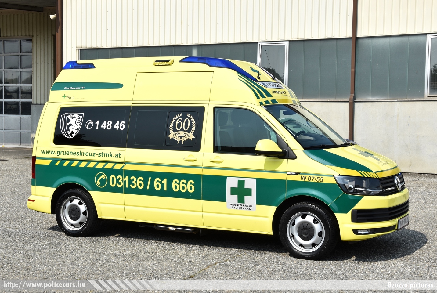 Volkswagen Transporter T6, Grünes Kreuz Steiermark, Lieboch, fotó: Gzozzo pictures
Keywords: osztrák Ausztria mentő mentőautó ambulance austrian Austria