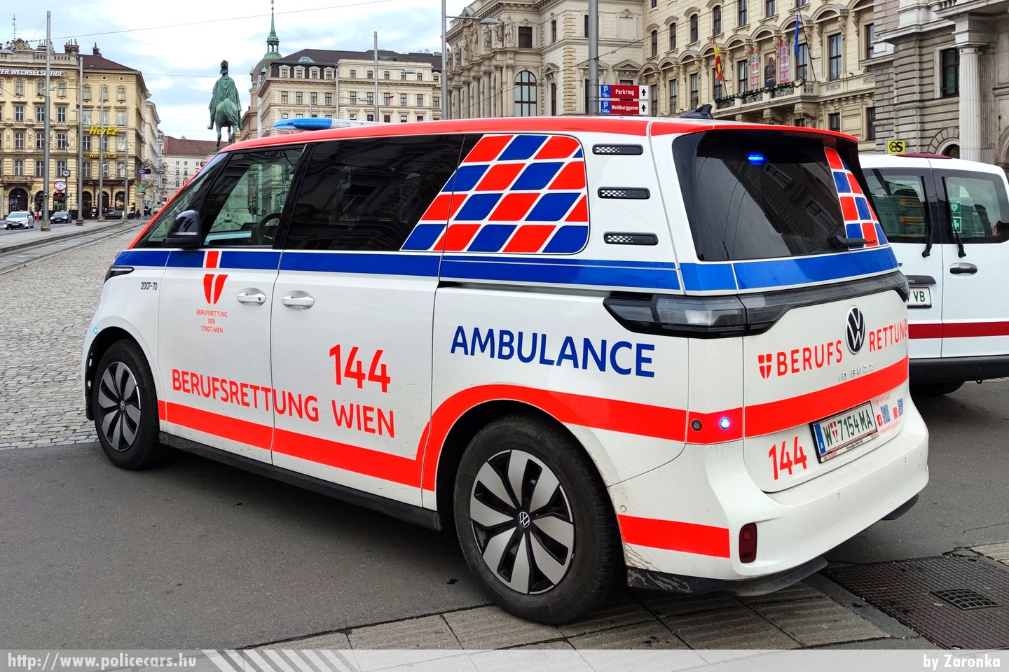 Volkswagen ID. Buzz, Berufsrettung Wien, fotó: Zaronka
Keywords: osztrák Ausztria mentő mentőautó ambulance austrian Austria