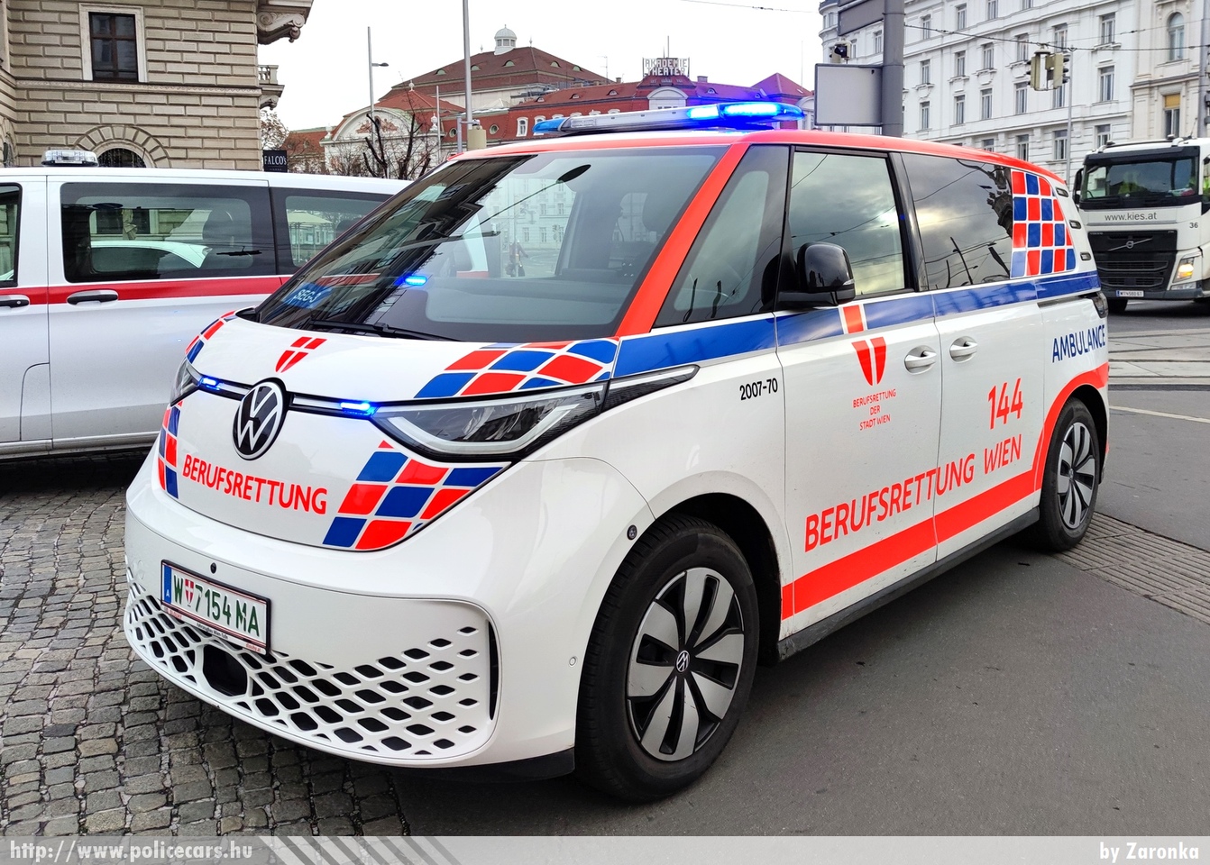 Volkswagen ID. Buzz, Berufsrettung Wien, fotó: Zaronka
Keywords: osztrák Ausztria mentő mentőautó ambulance austrian Austria