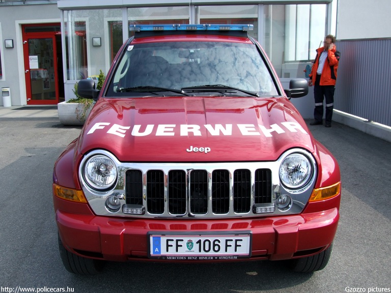 Jeep Cherokee, Fürstenfeld, fotó: Gzozzo pictures
Keywords: Ausztria osztrák tûzoltóautó tûzoltóság