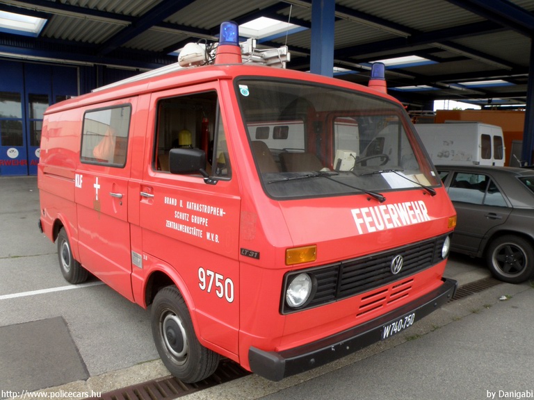 Volkswagen LT, fotó: Danigabi
Keywords: tûzoltó tûzoltóautó tûzoltóság Ausztria osztrák