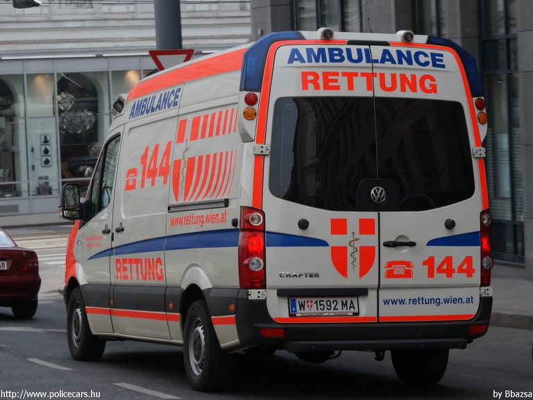 Volkswagen Crafter, fotó: Bbazsa
Keywords: Ausztria osztrák mentő mentőautó