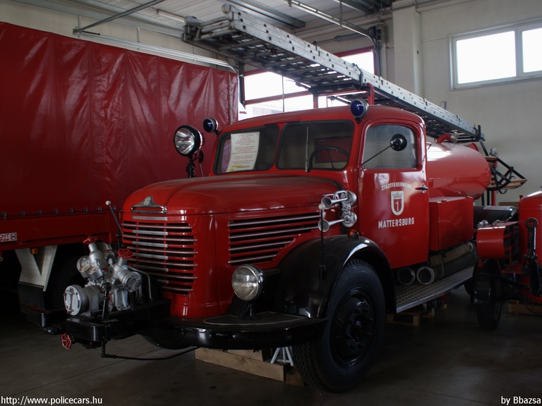 Steyr Diesel, Mattersburg, fotó: Bbazsa
Keywords: Ausztria osztrák tûzoltó tûzoltóautó tûzoltóság