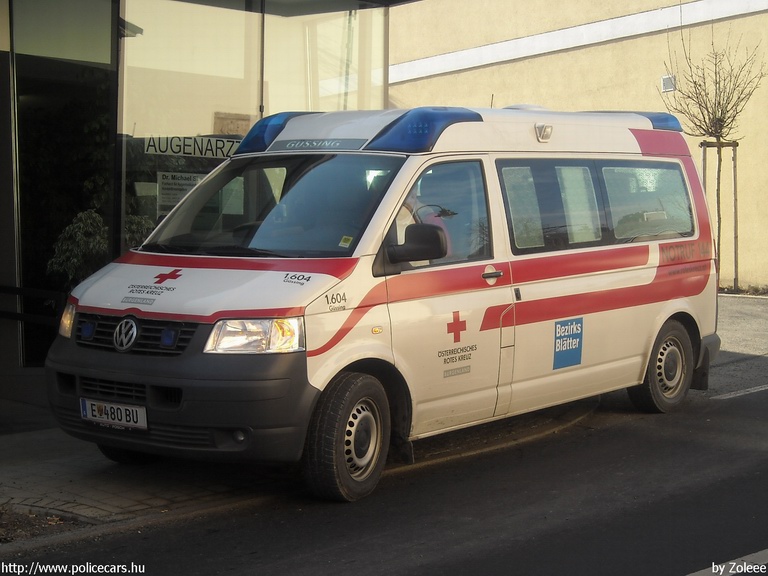 Volkswagen Transporter T5, fotó: Zoleee
Keywords: osztrák Ausztria mentő mentőautó