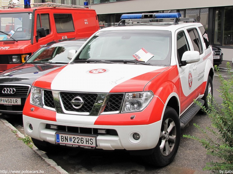 Nissan Pathfinder, fotó: Gabi
Keywords: osztrák Ausztria mentő mentőautó