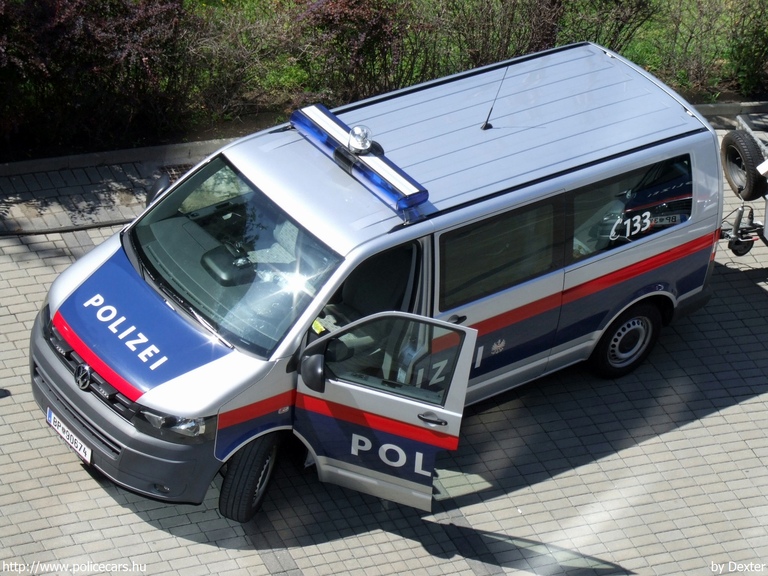 Volkswagen Transporter T5 facelift, fotó: Dexter
Keywords: rendőr rendőrautó rendőrség osztrák Ausztria BP90674 police policecar Austria