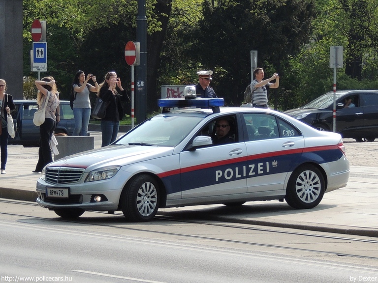 Mercedes-Benz C220 CDI, fotó: Dexter
Keywords: rendőr rendőrautó rendőrség osztrák Ausztria BP479 police policecar Austria