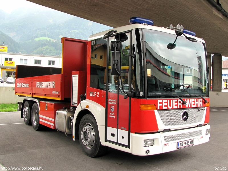 Mercedes-Benz Econic 2633 LL, fotó: Gabi
Keywords: osztrák Ausztria tûzoltó tûzoltóautó tûzoltóság SZ-518YM