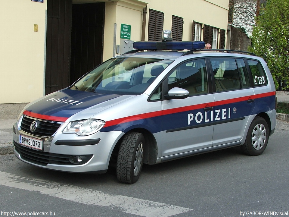 Volkswagen Touran, fotó: GABOR-WINDvisual
Keywords: osztrák Ausztria rendőr rendőrautó rendőrség BP-90373 police policecar Austria