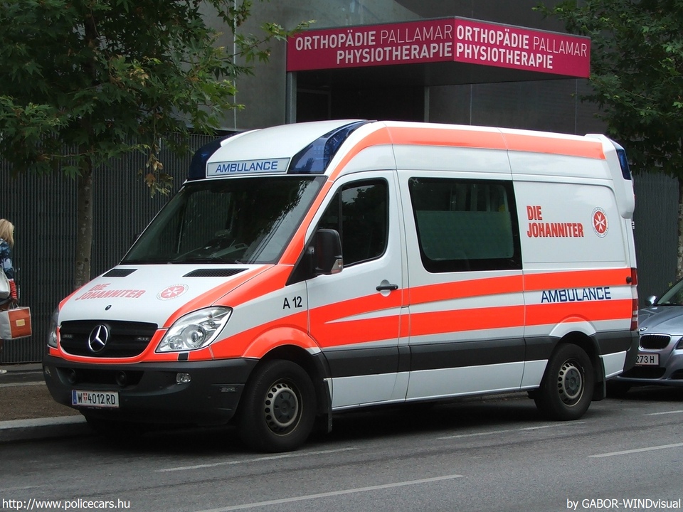 Mercedes Sprinter II, fotó: GABOR-WINDvisual
Keywords: osztrák Ausztria mentő mentőautó ambulance austrian Austria