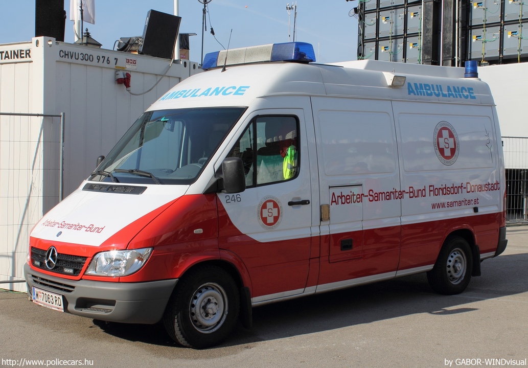 Mercedes Sprinter,  fotó: GABOR-WINDvisual
Keywords: osztrák Ausztria mentő mentőautó ambulance austrian Austria
