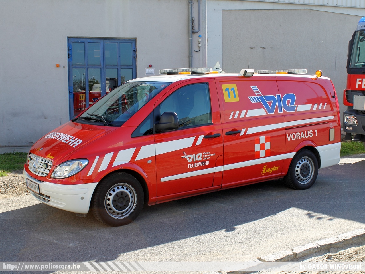 Mercedes Vito Ziegler, Vienna International Airport, fotó: GABOR-WINDvisual
Keywords: reptér Ausztria osztrák tûzoltó tûzoltóautó tûzoltóság fire firetruck austrian Austria