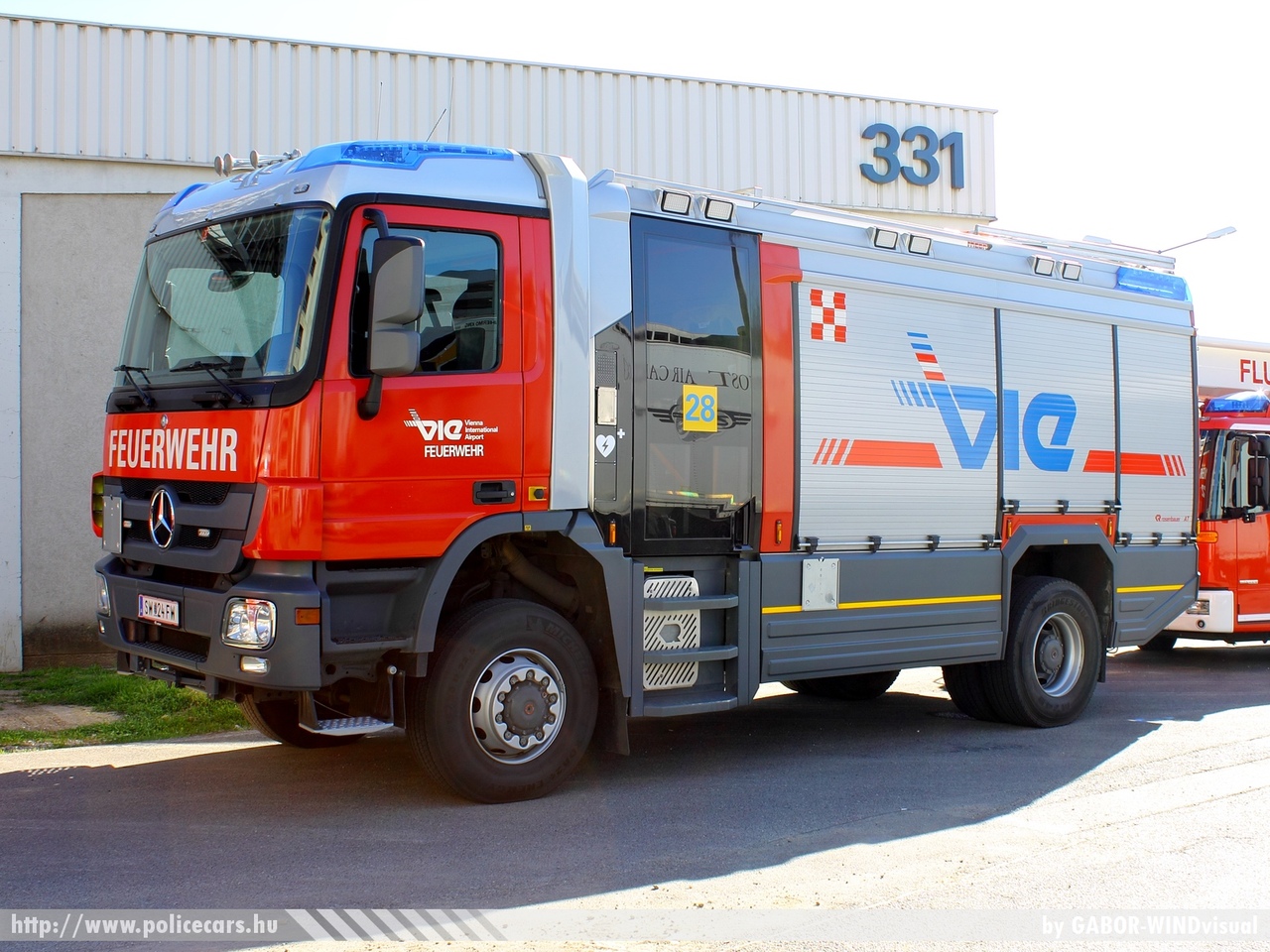 Mercedes Atego Rosenbauer AT2, Vienna International Airport, fotó: GABOR-WINDvisual
Keywords: reptér Ausztria osztrák tûzoltó tûzoltóautó tûzoltóság fire firetruck austrian Austria