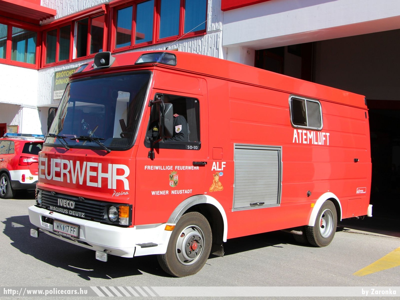 Iveco 50-10 Magirus Deutz, Wiener Neustadt, fotó: Zaronka 
Keywords: Ausztria osztrák tûzoltó tûzoltóautó tûzoltóság 