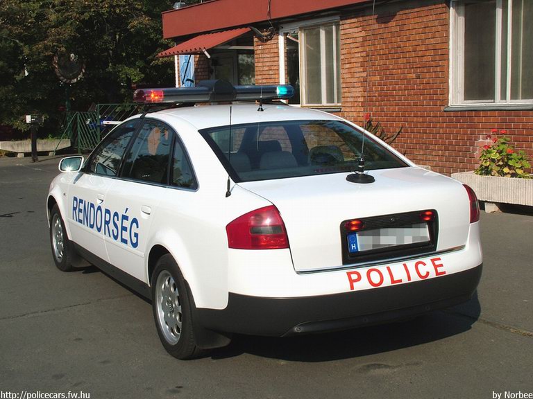 Audi A6, fotó: Norbee
Keywords: rendőrautó rendőrség rendőr magyar Magyarország police policecar Hungary hungarian