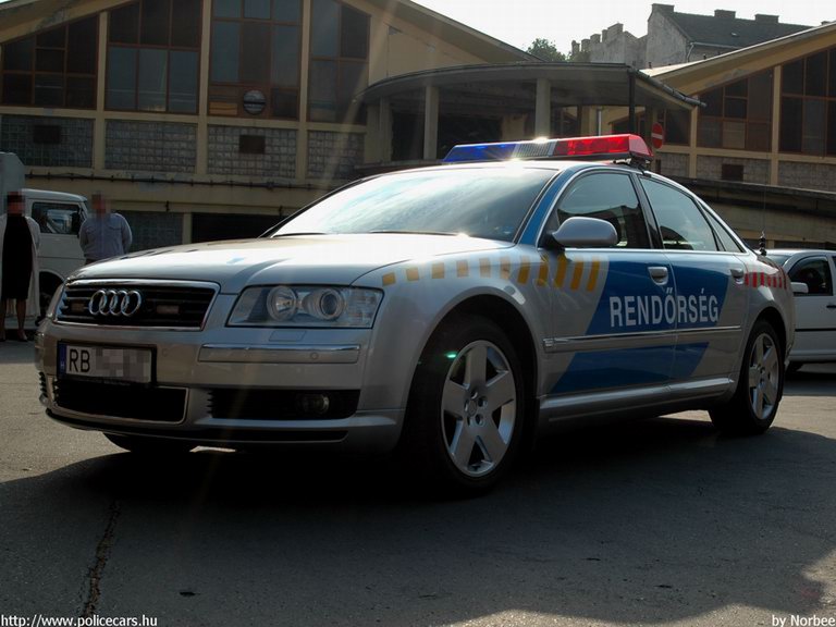 Audi A8, fotó: Norbee
Keywords: rendőrautó rendőrség rendőr magyar Magyarország police policecar Hungary hungarian