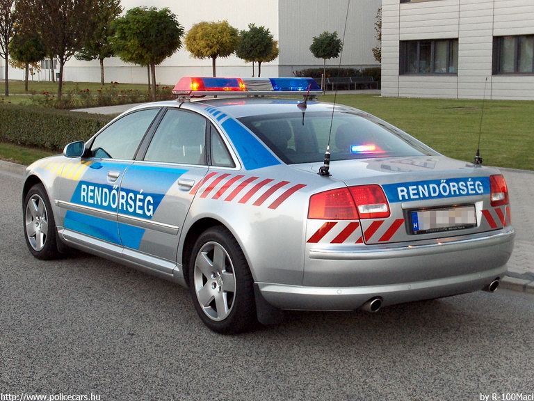 Audi A8, fotó: R-100 Maci
Keywords: rendőrautó rendőrség rendőr magyar Magyarország police policecar Hungary hungarian