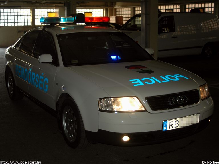 Audi A6, fotó: Norbee
Keywords: rendőrautó rendőrség rendőr magyar Magyarország police policecar Hungary hungarian