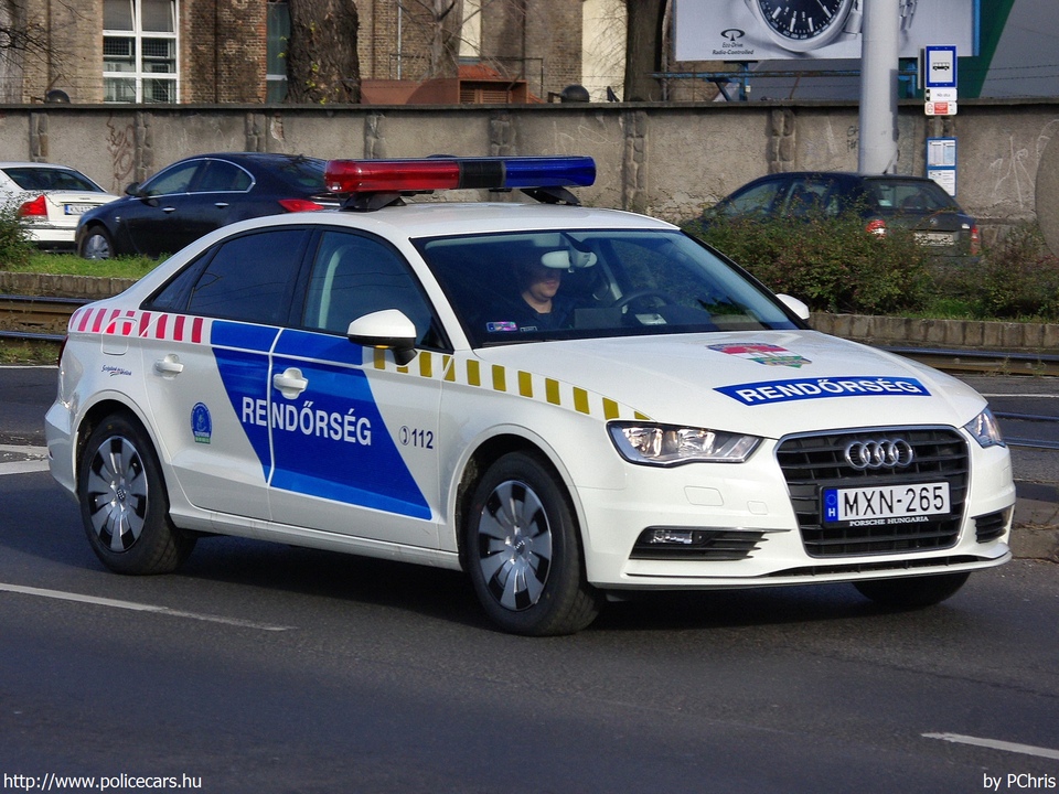 Audi A3 Limousine 1.4 TFSI, fotó: PChris
Keywords: rendőr rendőrautó rendőrség magyar Magyarország MXN-265 police policecar Hungary hungarian