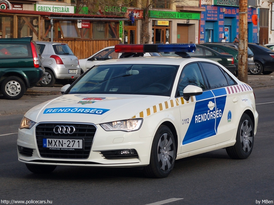 Audi A3 Limousine 1.4 TFSI, fotó: MBen
Keywords: rendőr rendőrautó rendőrség magyar Magyarország MXN-271 police policecar Hungary hungarian