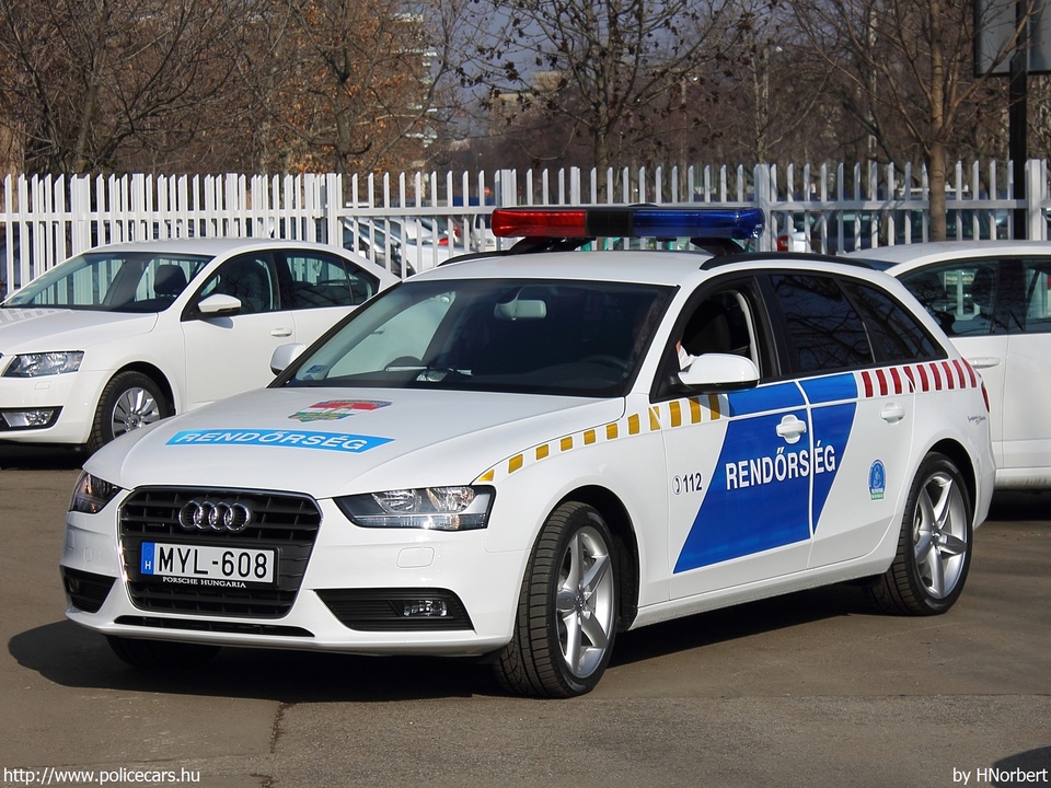 Audi A4 Avant 3.0 TFSI quattro, fotó: HNorbert
Keywords: rendőr rendőrautó rendőrség magyar Magyarország MYL-608 police policecar Hungary hungarian