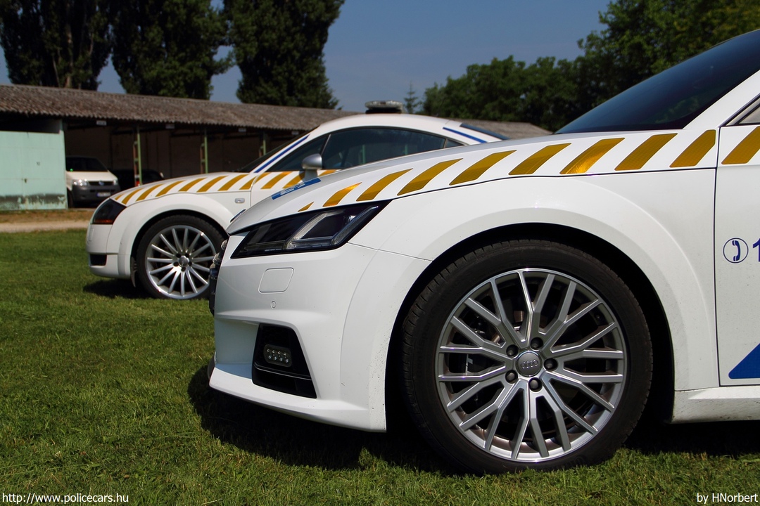 Audi TTs Coupe, Audi TT, fotó: HNorbert
Keywords: rendőr rendőrautó rendőrség magyar Magyarország NDG-999 RB40-46 police policecar Hungary hungarian